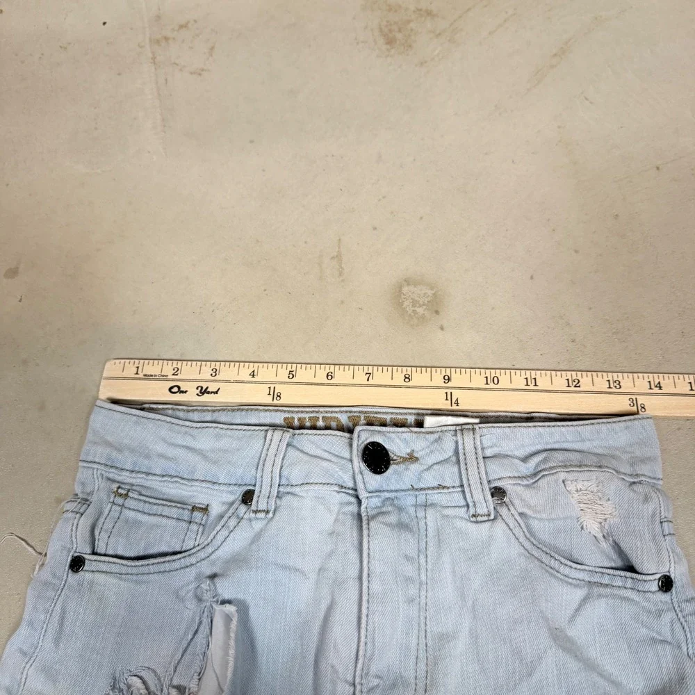 VIP Jeans Light Wash Distressed Fringe Denim Shorts Womens‎ Size 27